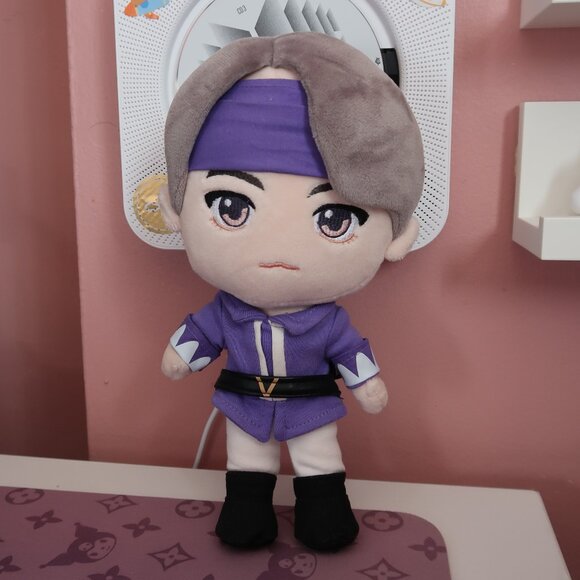 Official BTS x TinyTAN Christmas Plush Doll - V - Picture 1 of 4
